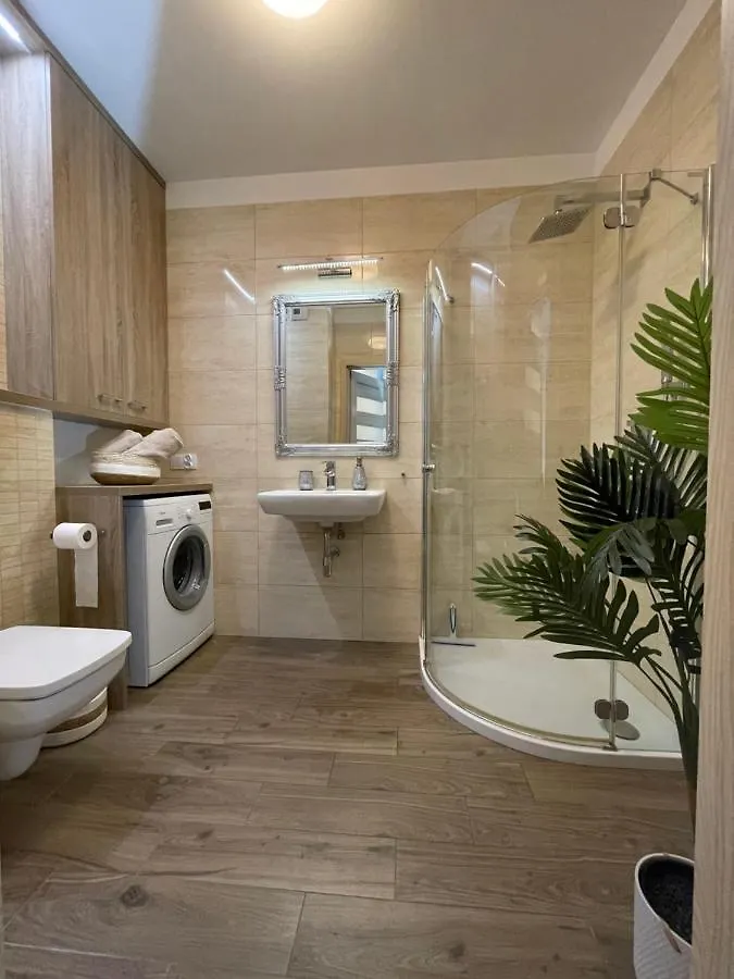 Apartment Garbary 100 City Center Apartment, Free Parking, Self Check-In 24H Poznan Poland